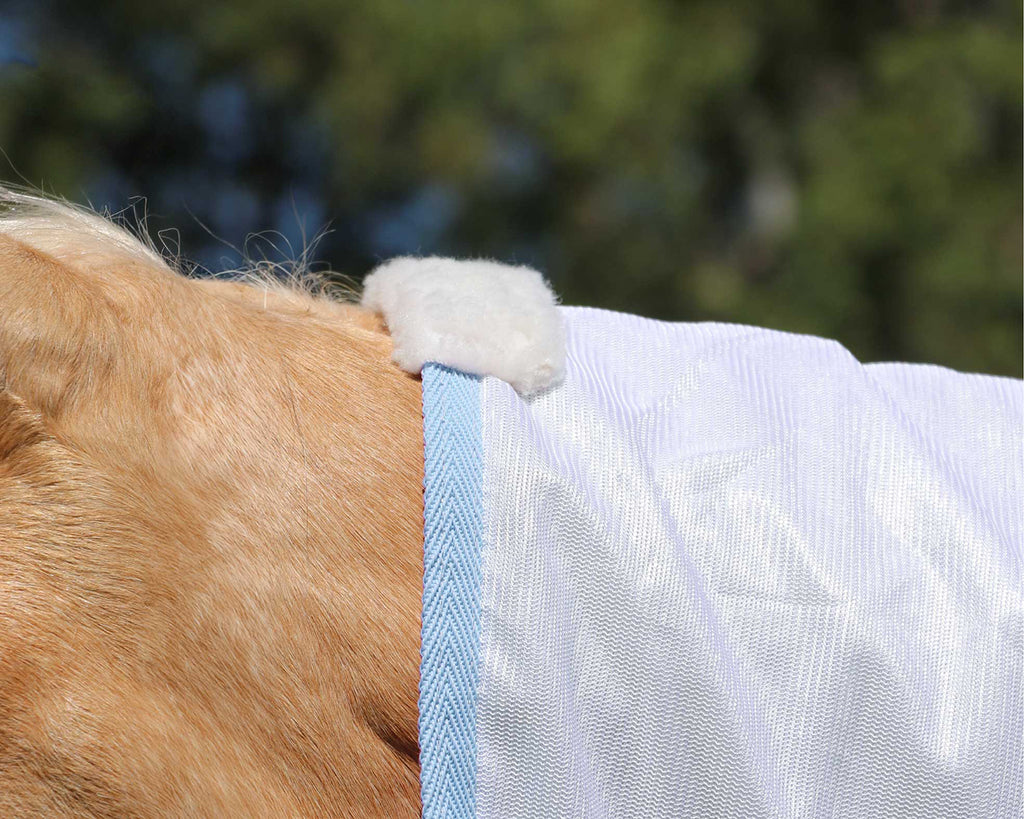 Conrad Fly Mesh Horse Rug Combo White w/Blue Trim - image showing fleece at horse's poll.