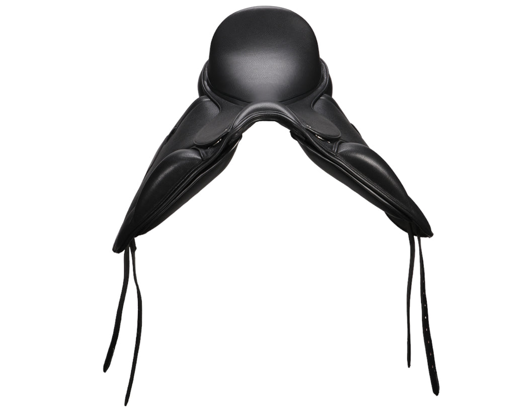 Sterling Monoflap Dressage Saddle in black leather, image from front of saddle showing channel width